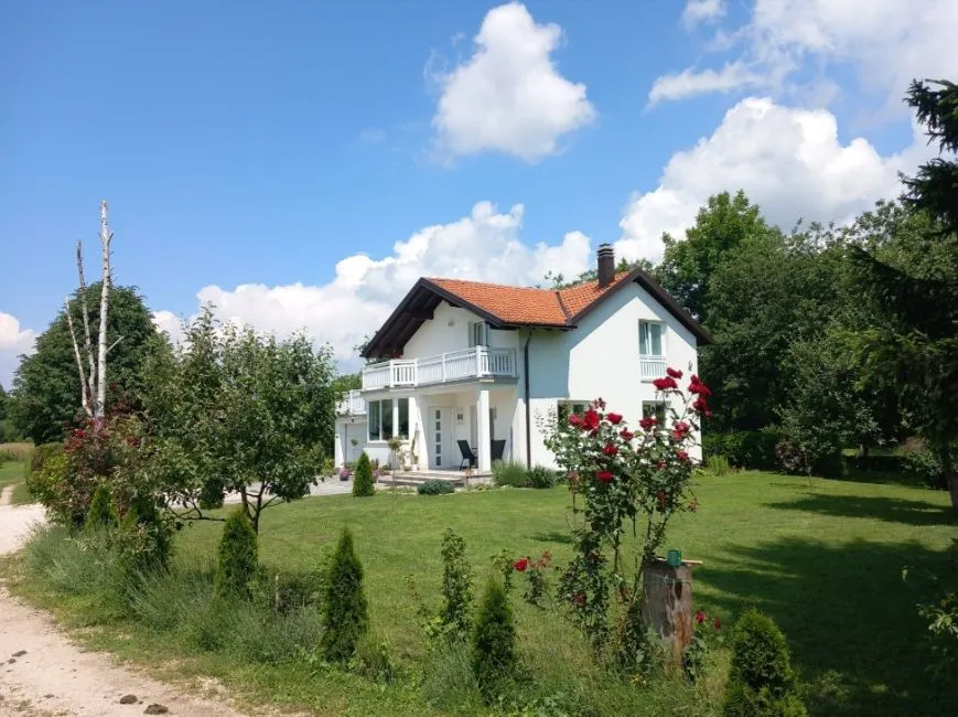 Casa En venta - 72250 Vitez BA Image 1