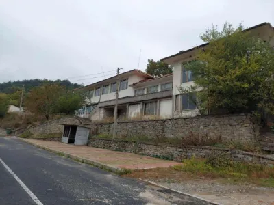 Propiedad comercial En venta 4950 с.Загражден BG