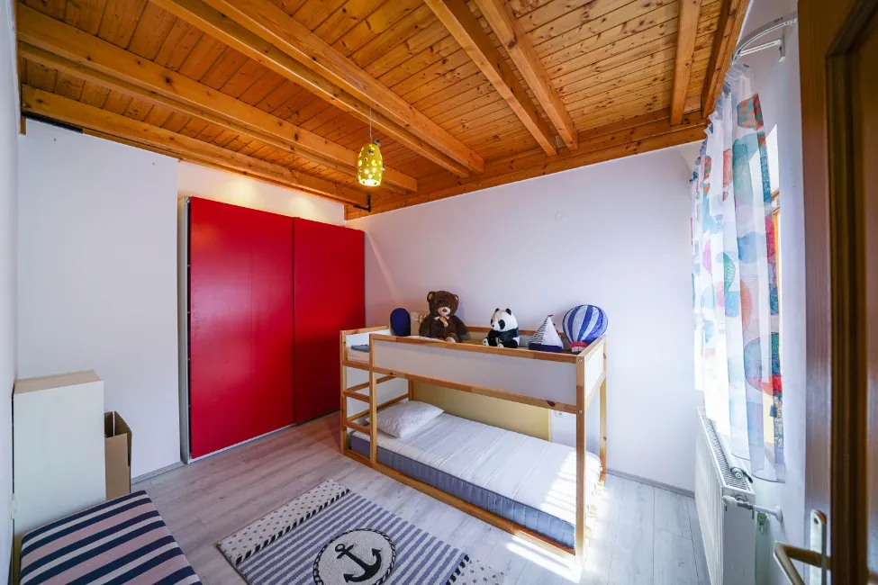 Casa En venta - 2049 Diosd HU Image 11